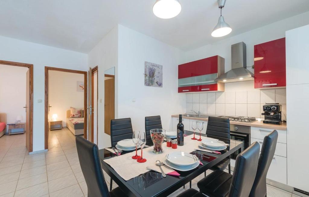 Holiday Home Lucija Sveti Filip i Jakov Bagian luar foto